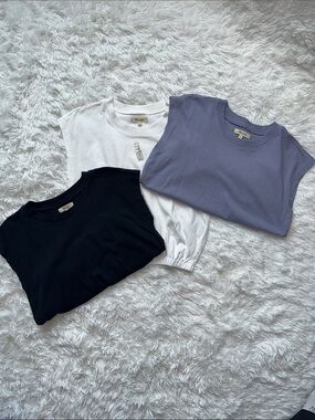 Bundle Madewell Muscle Tee Trio - Black, White & Lavender